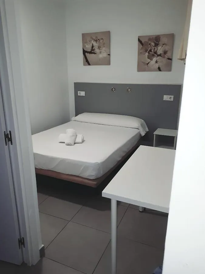 Hostal Bruselas Malaga Hostel